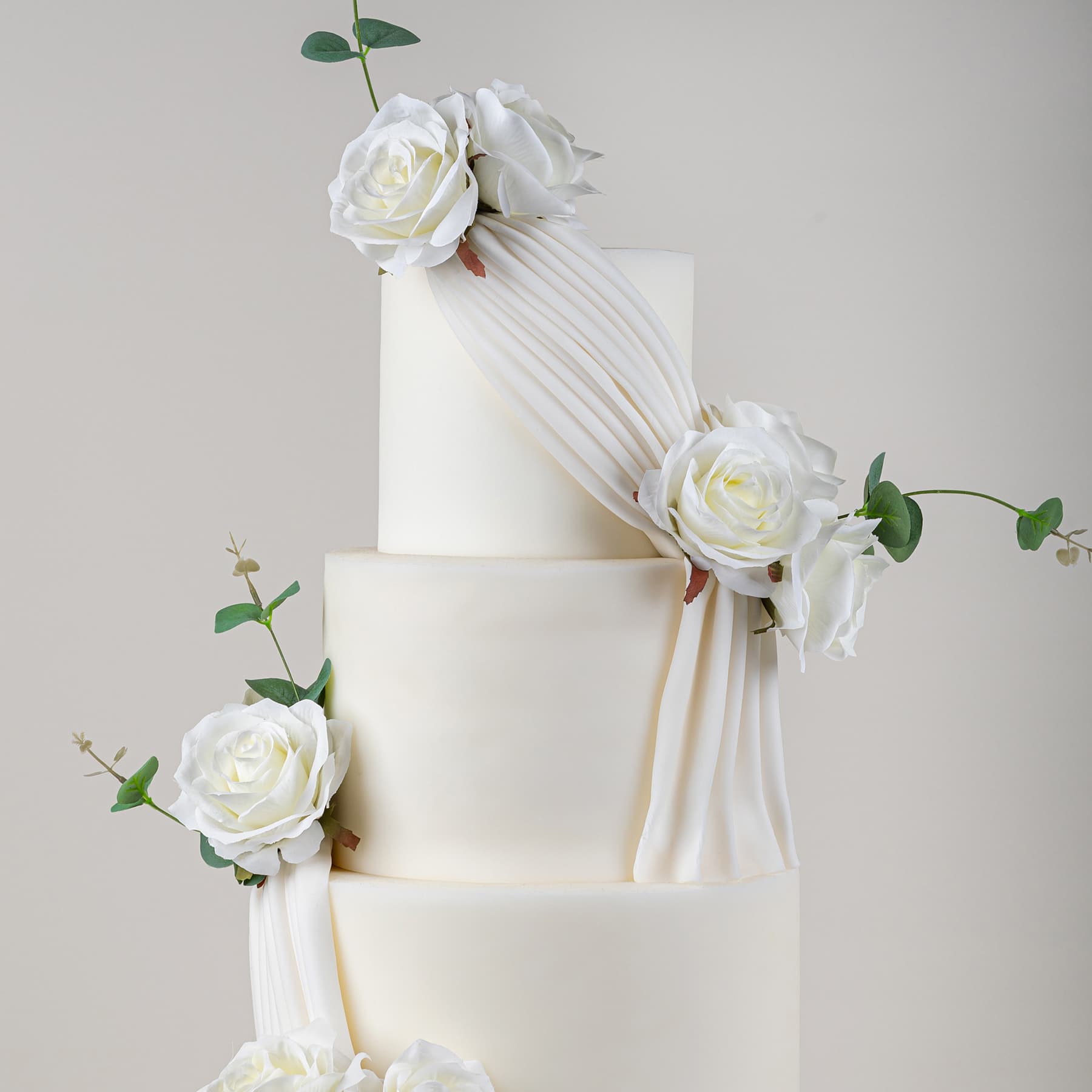 Roses Wedding Cake